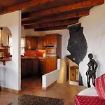 Castillo Lanzarote Bentley - Luxury -sleep In A Volcanic Cave Apartment Tías