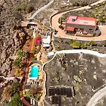Castillo Lanzarote Bentley - Luxury -sleep In A Volcanic Cave Tías