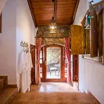 Castillo Lanzarote Bentley - Luxury -sleep In A Volcanic Cave Tías