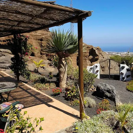 Daire Castillo Lanzarote Bentley - Luxury -sleep In A Volcanic Cave *