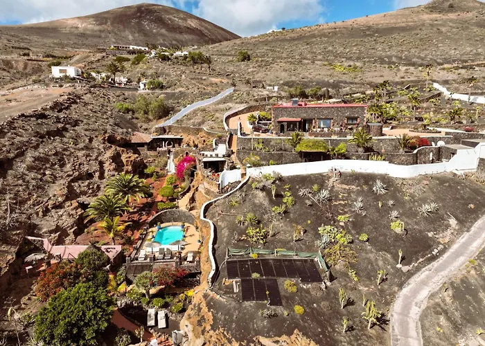 Apartamento Castillo Lanzarote Bentley - Luxury -sleep In A Volcanic Cave *