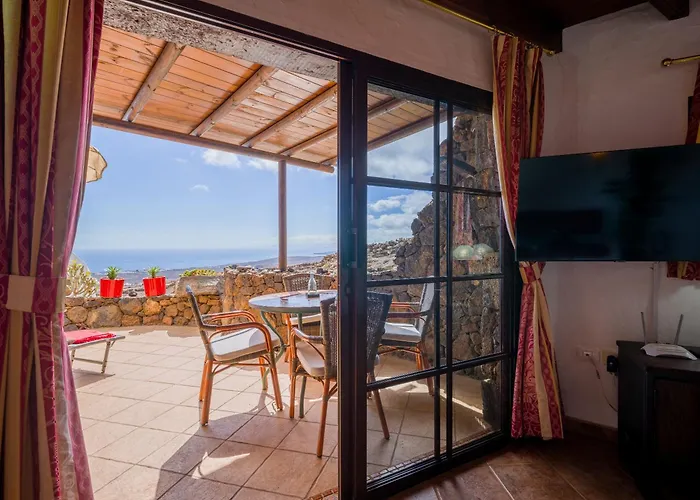 Apartamento Castillo Lanzarote Bentley - Luxury -sleep In A Volcanic Cave *