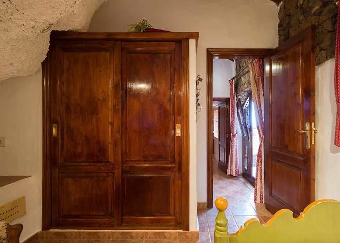 Apartamento Castillo Lanzarote Bentley - Luxury -sleep In A Volcanic Cave