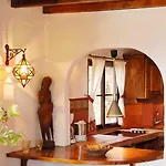 Apartman Castillo Lanzarote Bentley - Luxury -sleep In A Volcanic Cave Tías