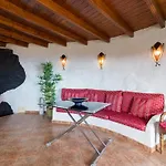 Castillo Lanzarote Bentley - Luxury -sleep In A Volcanic Cave Apartment *