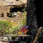 Apartman Castillo Lanzarote Bentley - Luxury -sleep In A Volcanic Cave Tías