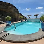 Castillo Lanzarote Bentley - Luxury -sleep In A Volcanic Cave Tías