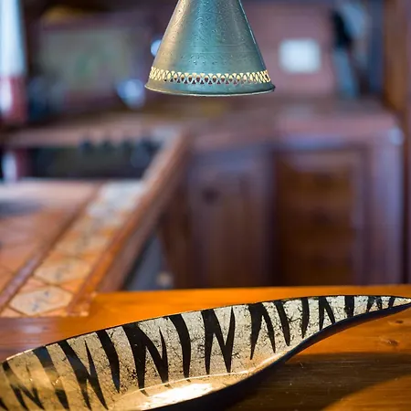 Castillo Lanzarote Bentley - Luxury -sleep In A Volcanic Cave Tías