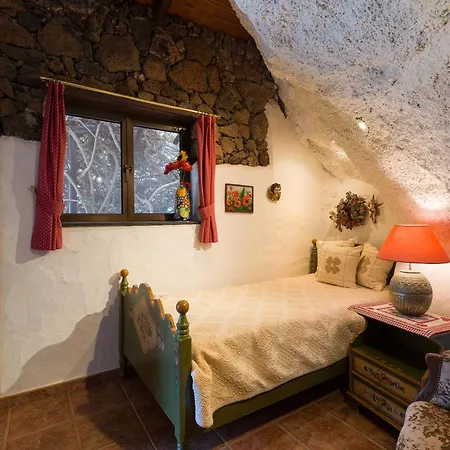 Apartmán Castillo Lanzarote Bentley - Luxury -sleep In A Volcanic Cave Tías