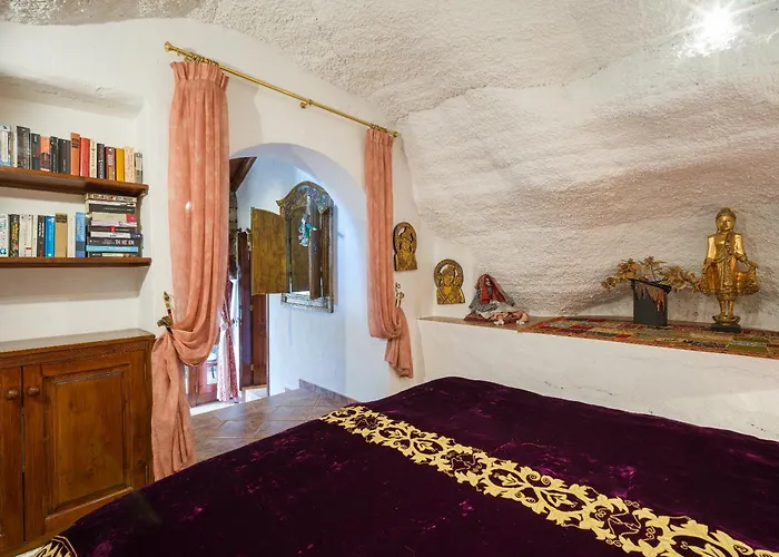 Apartment Castillo Lanzarote Bentley - Luxury -sleep In A Volcanic Cave Tias