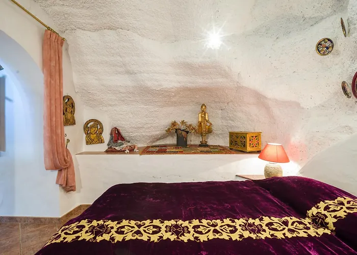 Castillo Lanzarote Bentley - Luxury -sleep In A Volcanic Cave * Tias