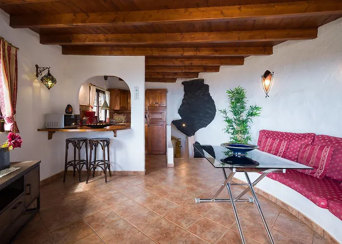 Apartment Castillo Lanzarote Bentley - Luxury -sleep In A Volcanic Cave *