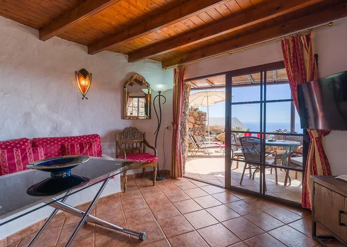 Apartamento Castillo Lanzarote Bentley - Luxury -sleep In A Volcanic Cave Tías