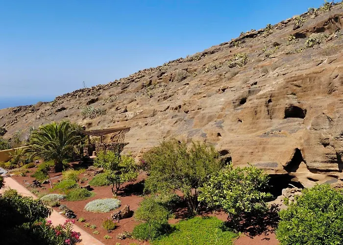 Castillo Lanzarote Bentley - Luxury -sleep In A Volcanic Cave Apartment *