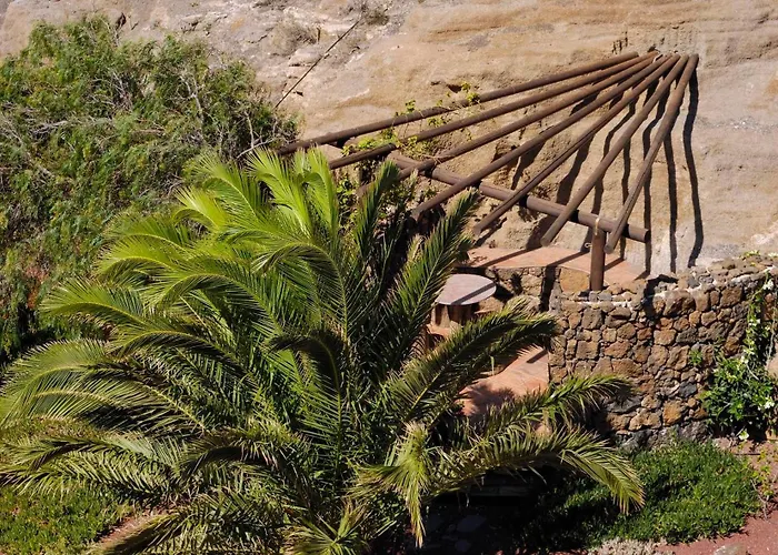 Castillo Lanzarote Bentley - Luxury -sleep In A Volcanic Cave * Tias