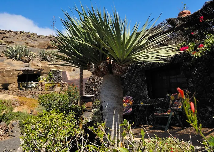 Castillo Lanzarote Bentley - Luxury -sleep In A Volcanic Cave Lejlighed