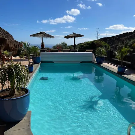 Castillo Lanzarote Bentley - Luxury -sleep In A Volcanic Cave * Tías