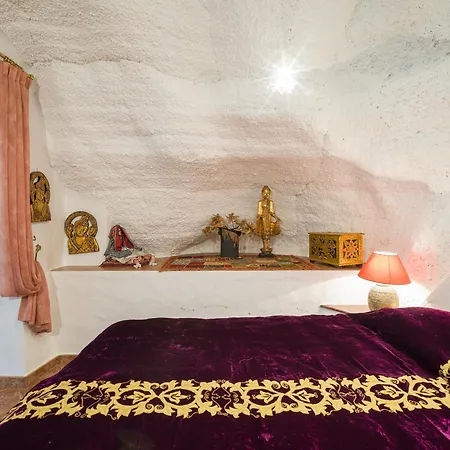 Castillo Lanzarote Bentley - Luxury -sleep In A Volcanic Cave * Tías